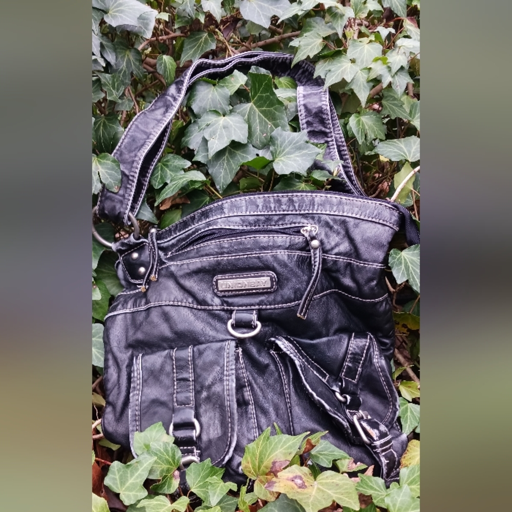 Unionbay crossbody purse. Distressed Black